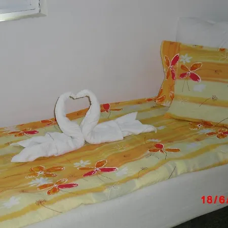 אוהריד Karoski Apartments & Suites מראה חיצוני תמונה