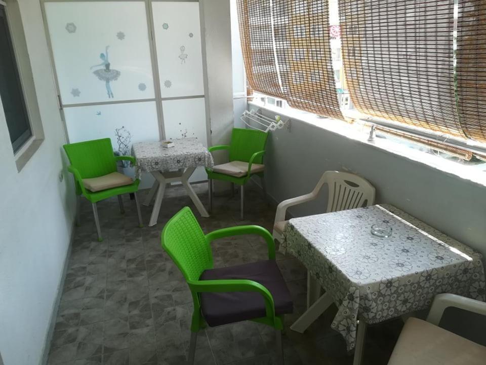 Karoski & Apartment *